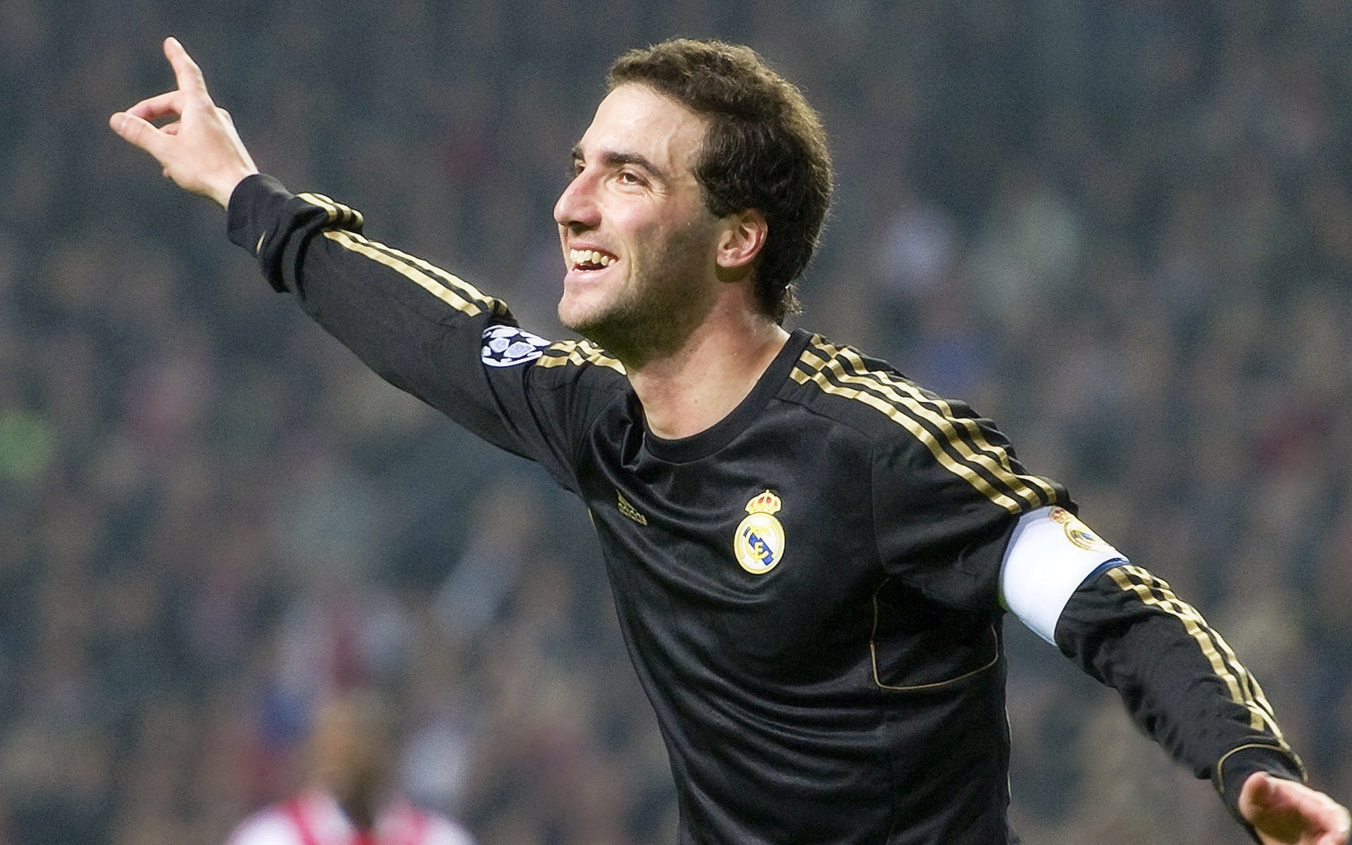 远射“火力全开”:史上最精彩绝妙的远射集锦,远火射击视频